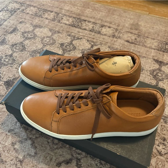 Allen Edmonds Men's Oxfords - Brown